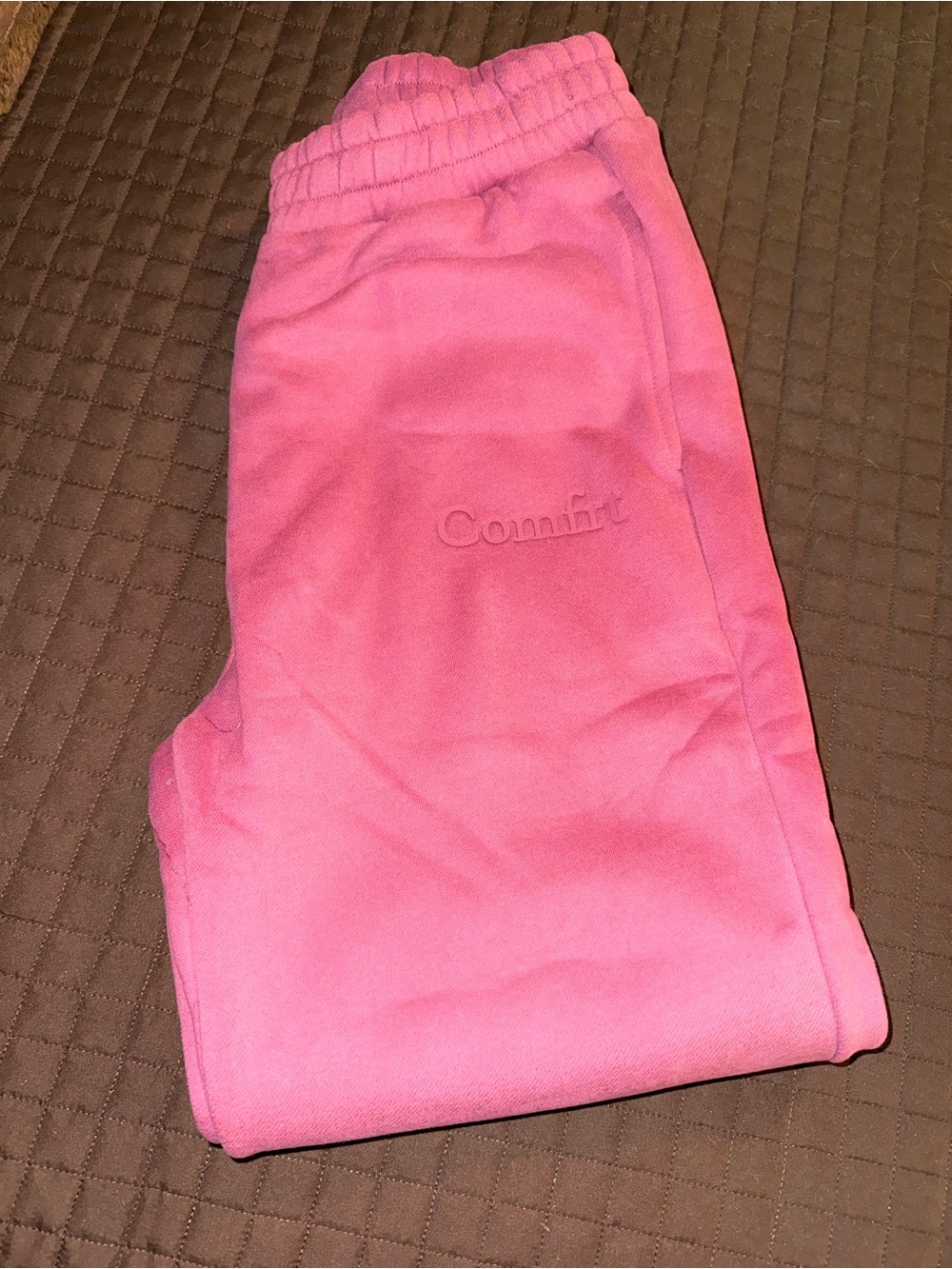 Comfrt Minimalist Sweatpants in Berry. Brand new and never worn.